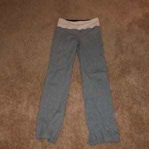 lululemon yoga pants